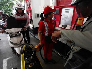 Ada Penugasan Pemerintah, Konsumsi Premium Diperkirakan Jebol Ada Penugasan Pemerintah, Konsumsi Premium Diperkirakan Jebol