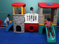 Tak Hati-hati, Main di Playground Tingkatkan Risiko Trauma Otak pada Anak