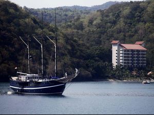 Malaysia Selamatkan Kapal Nelayan Indonesia yang Mati Mesin di Laut