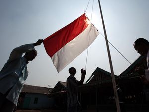 Basarnas Jateng Buka Posko Merah Putih untuk Pantau HUT RI di Puncak Gunung