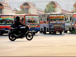 Bus TransJ Scania Muat 39 Orang, Metro Mini dan Kopaja 24-28 Orang