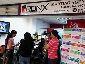 TKI di Singapura bakal Makin Mudah Kirim Uang ke RI TKI di Singapura bakal Makin Mudah Kirim Uang ke RI