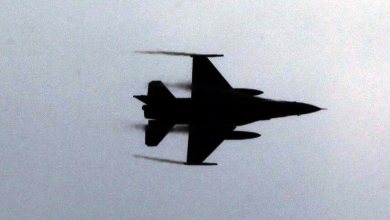 F16 Kecelakaan di Pekanbaru, Pilot dan Kopilot Selamat Tanpa Luka