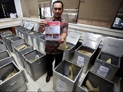 Surat Suara Pilkada 2015 Tiba di Medan, Polisi Lakukan Pengamanan