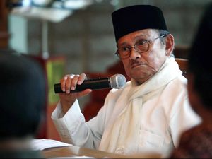 BJ Habibie Meninggal, Shireen Sungkar Menyesal Belum Jenguk