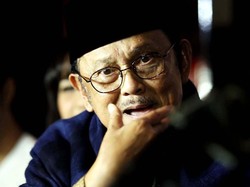 Masih Dirawat, Kondisi BJ Habibie Berangsur Membaik
