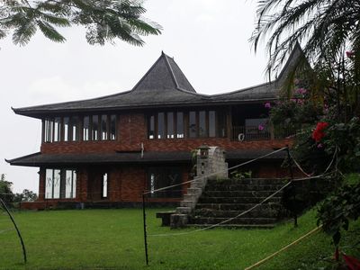 Potret Indah dan Asrinya Rumah Prabowo yang Hari Ini Mau Daftar Capres