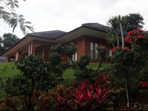 Potret Rumah Prabowo di Hambalang, Asri Bernuansa Kayu