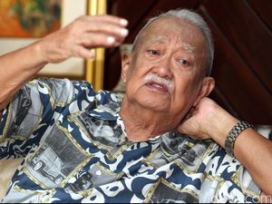 Kisah Duet Solihin GP - Soeharto, dari Merapi ke Binagraha Kisah Duet Solihin GP - Soeharto, dari Merapi ke Binagraha
