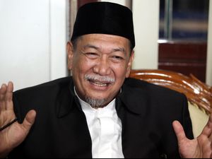 Deddy Mizwar Sebut Reklamasi Teluk Jakarta Merusak Jalan di Jawa Barat Deddy Mizwar Sebut Reklamasi Teluk Jakarta Merusak Jalan di Jawa Barat