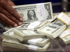 Pecah Rekor! Utang Rumah Tangga AS Tembus Rp 14.300 T