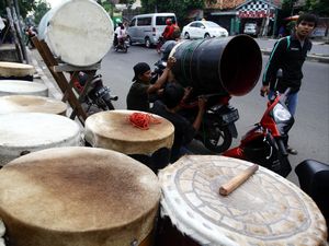 Mengintip Perajin Beduk Dadakan di Tanah Abang Mengintip Perajin Beduk Dadakan di Tanah Abang