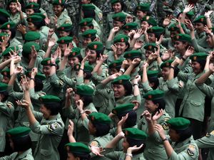 Pelanggaran HAM Jadi Dasar TNI AD Hapus Tes Keperawanan Pelanggaran HAM Jadi Dasar TNI AD Hapus Tes Keperawanan