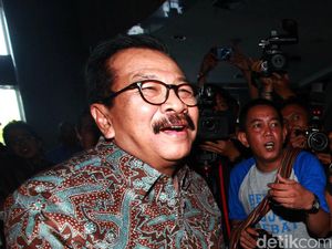 Kegalauan Pakde Karwo: Usung Khofifah, Dukung Gus Ipul Majukan Jatim