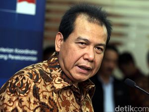 Kisah Hidup CT: Bermodal Kain Halus Ibu untuk Biaya Kuliah