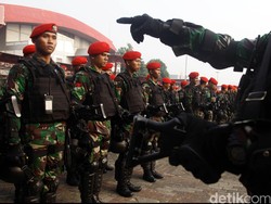 114.438 Polri-TNI dan Linmas Amankan Pilkada Serentak di Jatim