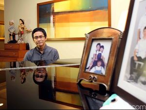 Faldo Maldini Tahu sebagai Timses Jokowi, Addie MS: Politikus Salah Data Tuh Faldo Maldini Tahu sebagai Timses Jokowi, Addie MS: Politikus Salah Data Tuh