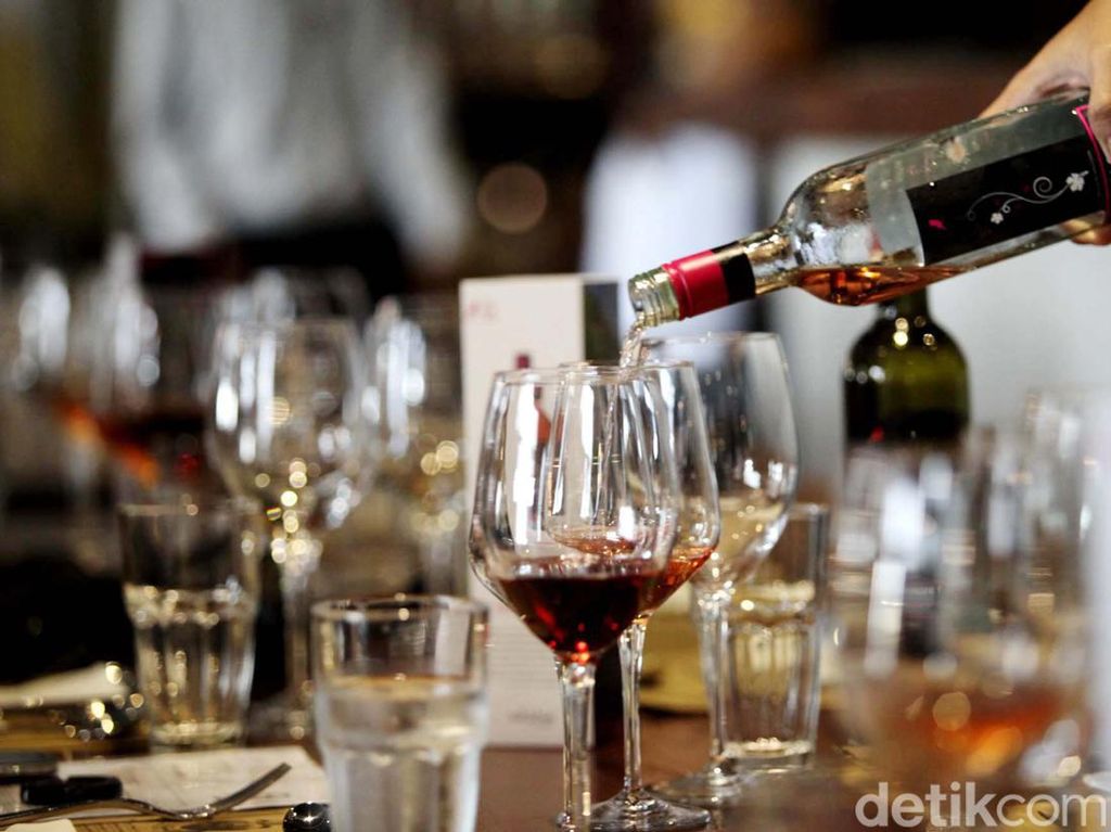 Penjualan Minuman Beralkohol Naik 20 Persen Saat Perayaan Tahun Baru
