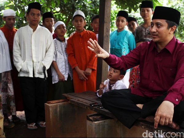 Sambal Kurma Belimbing dan Sayur Asem Jadi Makanan Kesukaan Ustadz Yusuf Mansur