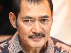 Pengacara Nilai Pencekalan Bambang Trihatmodjo ke Luar Negeri Kebablasan Pengacara Nilai Pencekalan Bambang Trihatmodjo ke Luar Negeri Kebablasan