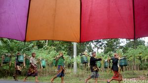 Bisa Masuk Kolom Agama di KTP, Ini Foto-foto Ritual Adat Bonokeling