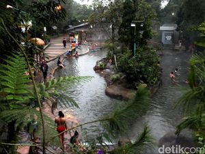 Favorit Saat Liburan, Ini Harga Tiket Pemandian Air Panas Ciater Subang