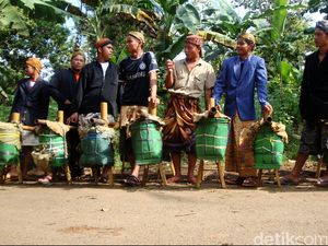 9 Awalan Nama Khas Jawa Tempo Dulu, Orang Tuamu Pakai Ini? 9 Awalan Nama Khas Jawa Tempo Dulu, Orang Tuamu Pakai Ini?