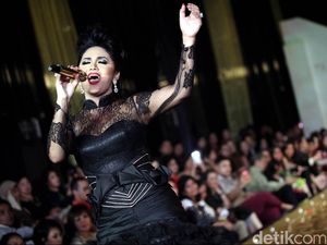 Kiprah Musik Krisdayanti Sebelum Dapat Gaji DPR RI Kiprah Musik Krisdayanti Sebelum Dapat Gaji DPR RI