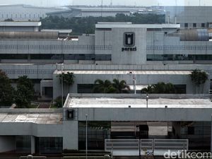 Peruri Jajaki Bangun Pabrik Kertas Bahan Baku Uang di Karawang