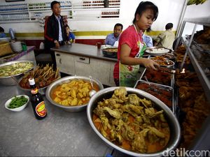 Anies Perketat PSBB, Pengusaha Warteg Ngeluh Omzet Sudah Anjlok 90%