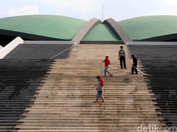 Peneliti Leiden Sebut Politikus RI Didominasi Orang Kaya, Ini Risikonya