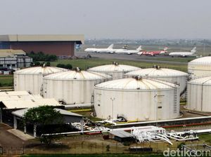 Avtur Mahal, Kemenhub Kaji Formulasi Harga Tiket Pesawat Avtur Mahal, Kemenhub Kaji Formulasi Harga Tiket Pesawat