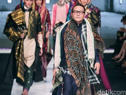 Fashion Show di London, Deden Siswanto Audisi Model Lewat E-mail