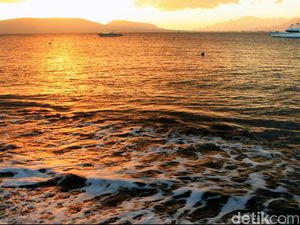 BMKG: Waspada Gelombang Tinggi di Bali hingga Sepekan ke Depan