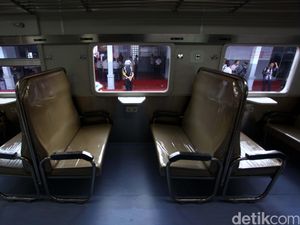 Bye! Kursi Tegak Kereta Ekonomi Lenyap Tahun Ini