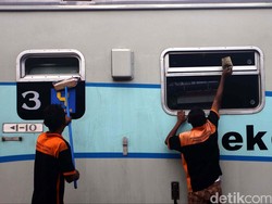 KAI Remajakan 890 Kereta, 51% Berusia 30-50 Tahun