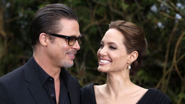 Foto liburan Angelina Jolie dan Brad Pitt dari paparazi dihargai US$250 ribu.