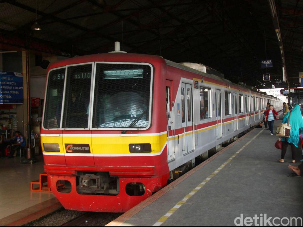 Operasi DDT Bikin Jadwal KRL Molor, Ini Tipsnya Biar Nggak Telat Operasi DDT Bikin Jadwal KRL Molor, Ini Tipsnya Biar Nggak Telat