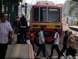 KCJ Catat 99 Kasus Pelemparan Batu ke KRL, Pelakunya 38 Bocah