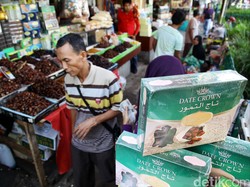 Nasib Ngenes Pedagang Pernak-pernik Haji di Tengah Pandemi
