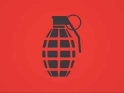 Pria Misterius Lempar Bom Kecil dari Jembatan Bangkok