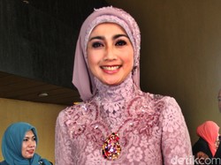 Fakta-fakta Desy Ratnasari yang Pernah Ditaksir Raffi Ahmad