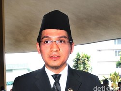Lucky Hakim Diganti PAN dari DPR