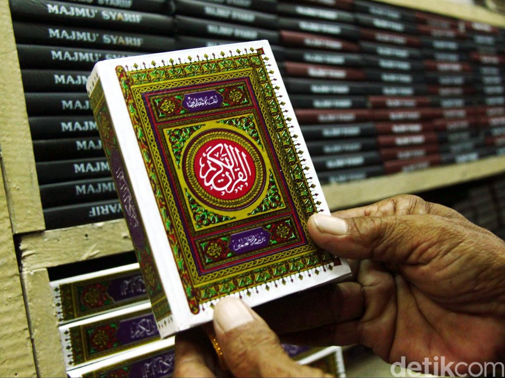 Sambut Ramadhan, Perusahaan Ini Wakafkan Ratusan Mushaf Al-Quran