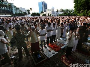 Sholat Id Idul Adha: Niat, Tata Cara, Rukun, dan Bacaan Takbirnya Sholat Id Idul Adha: Niat, Tata Cara, Rukun, dan Bacaan Takbirnya