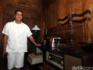 Cerita Irfan Hakim Ajak Anak Liburan Susah