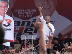 Ditanya Soal Pembakaran Bendera PDIP, Ganjar: Saya Bukan PKI!