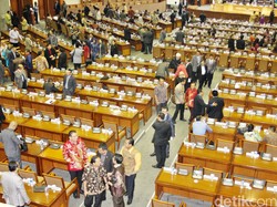 Terpidana Percobaan Bisa Maju Pilkada, Ini Penjelasan Komisi II