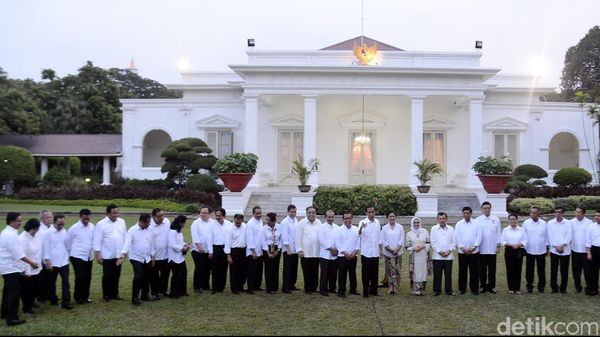 Foto-foto Reshuffle Kabinet Era Jokowi dari Masa ke Masa