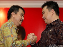 Drama 3 Babak Kemenpora Tagih Roy Suryo Kembalikan Barang Negara